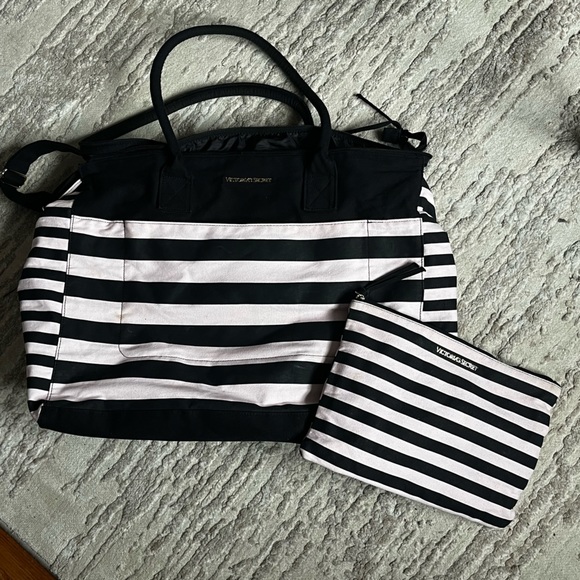 Victoria’s Secret Tote + Toiletry Bag - Picture 1 of 4
